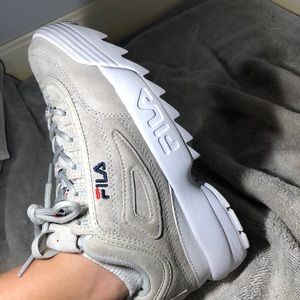 Gray filas